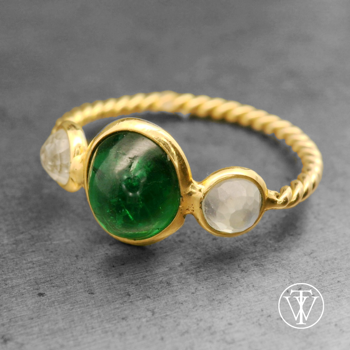 Emerald Cabochon Ring
