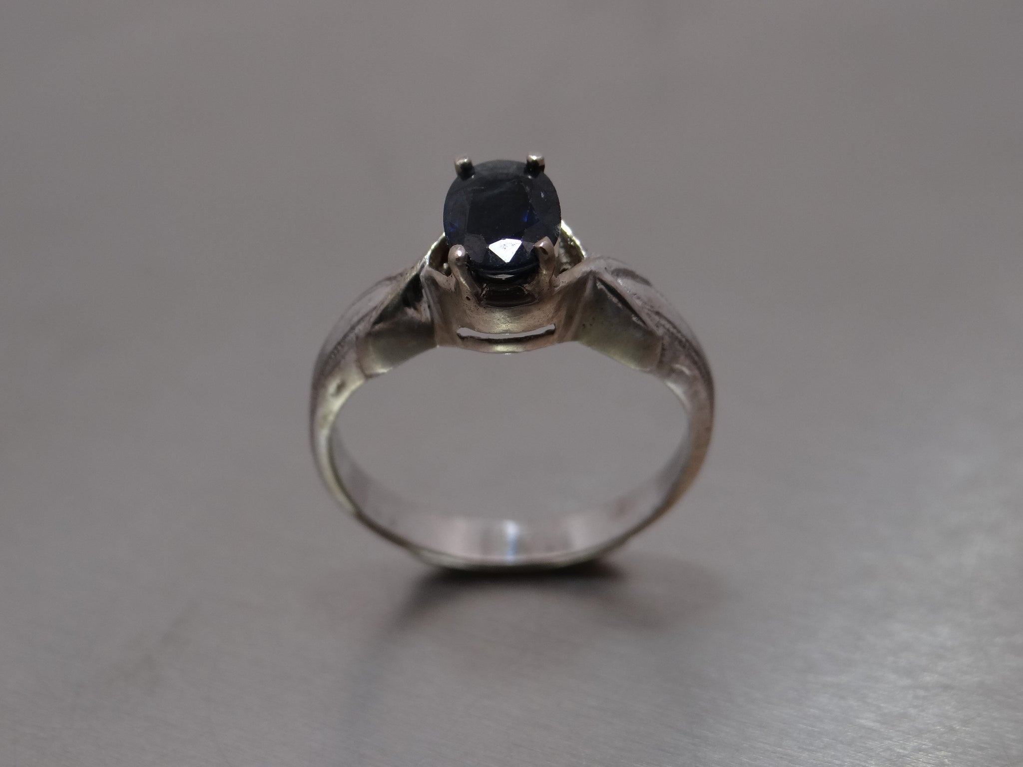 Vintage Blue Sapphire Ring