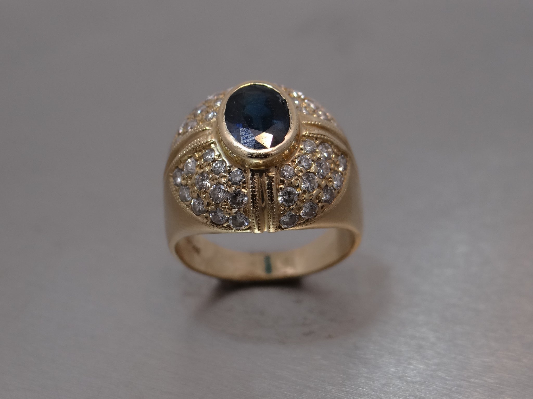 Vintage Diamond and Sapphire ring
