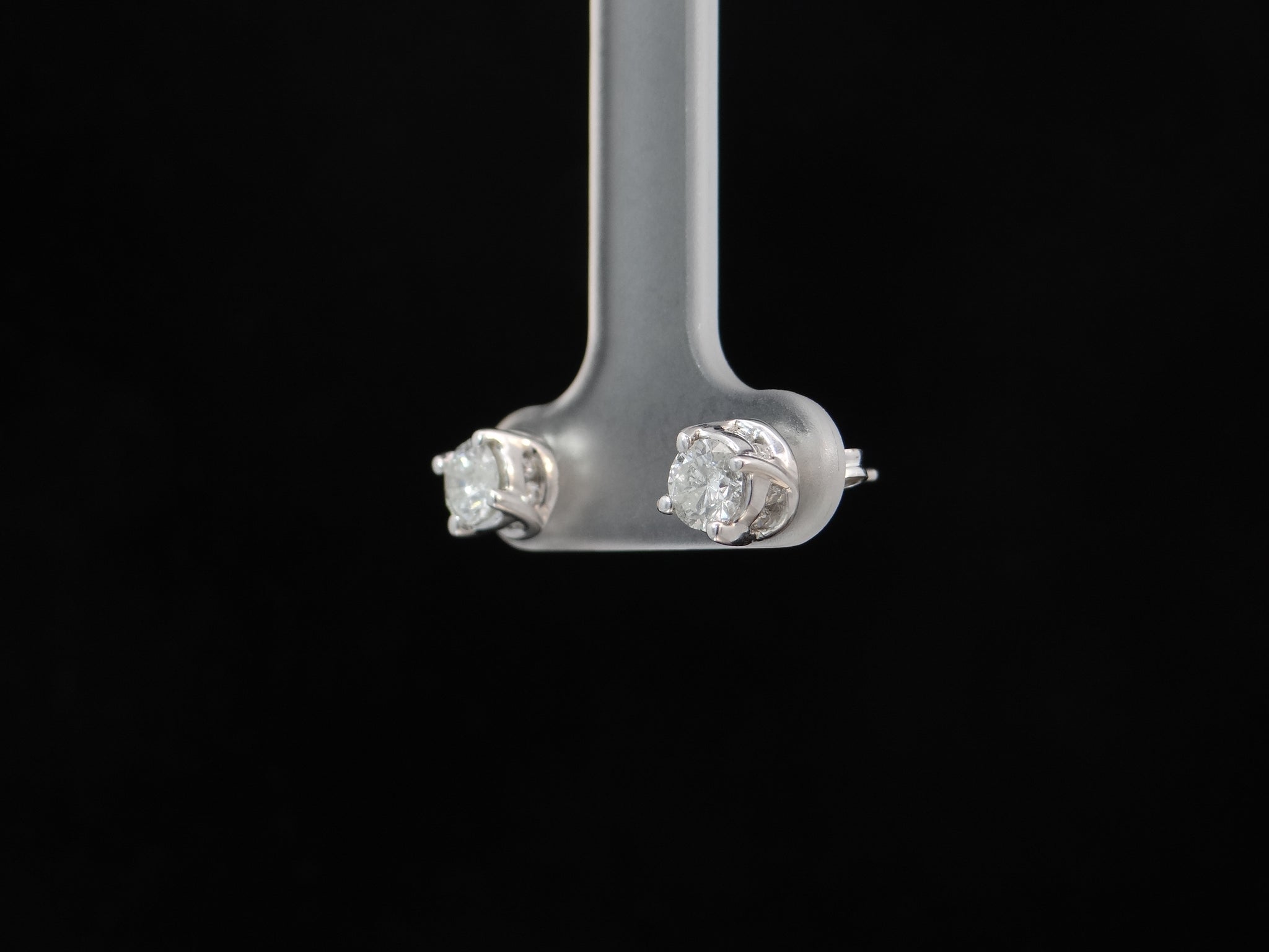 14KW Diamond Studs