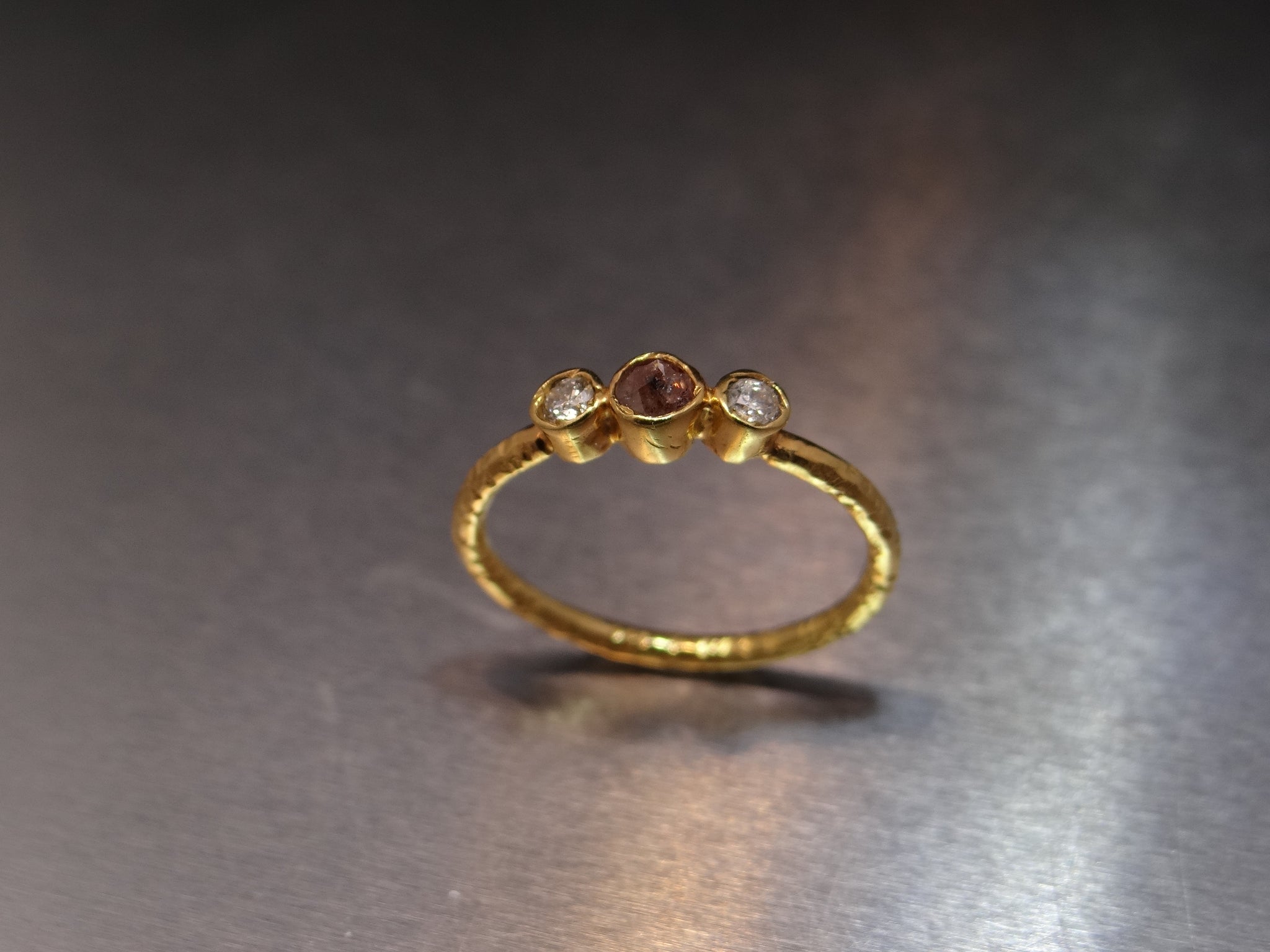 18K yellow gold Diamond 3 Stone Ring